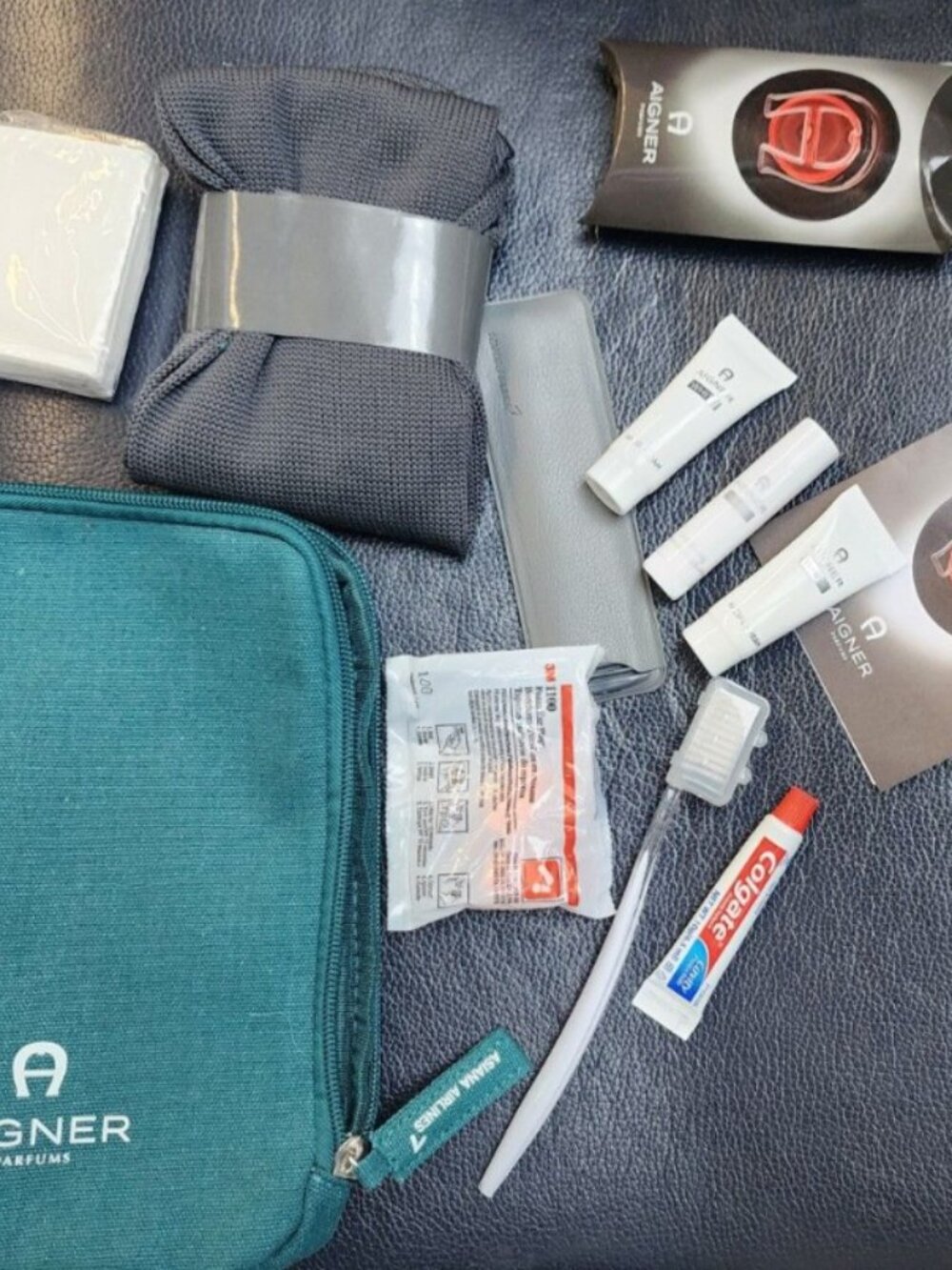 2X NEW 2026 Asiana Air AIGNER Business Class Logo Amenity Kit - Sky Blue